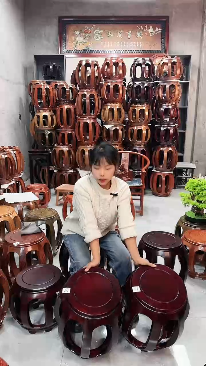 【闪购商品】花梨木类家具花梨木酸枝色大号鼓凳一对18号