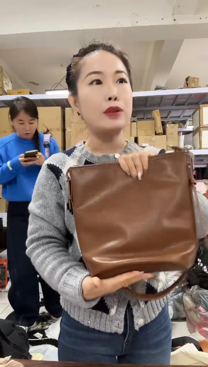 PU上车啦 宝宝们抓紧时间去下方链接拍吧黄棕色