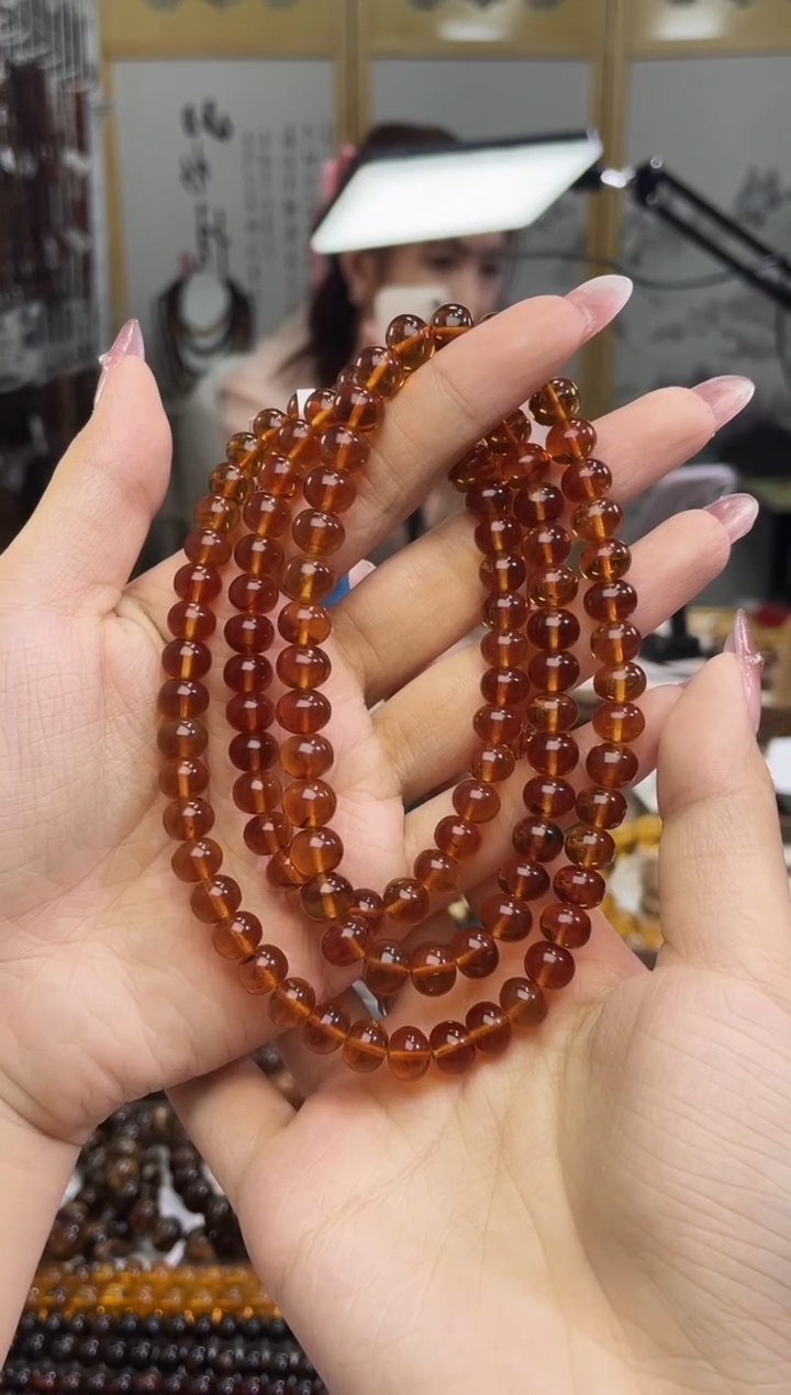 【闪购商品】琥珀裸石未镶嵌8+樱桃红108