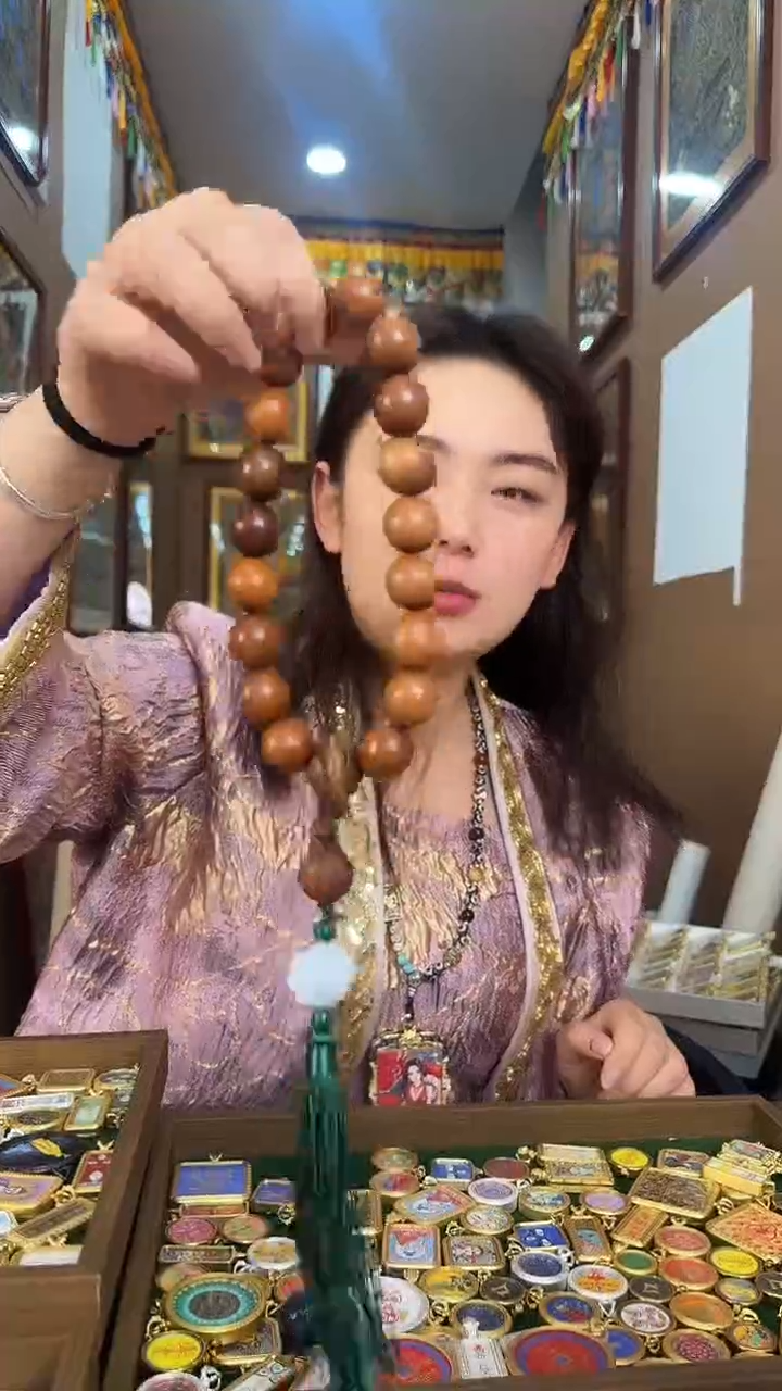吊坠木制手串-热贡纯手绘唐卡