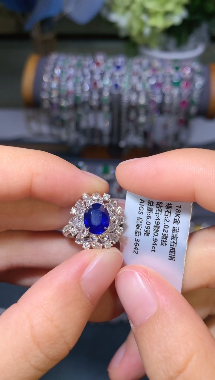 【闪购商品】蓝宝石戒指18K金镶嵌      