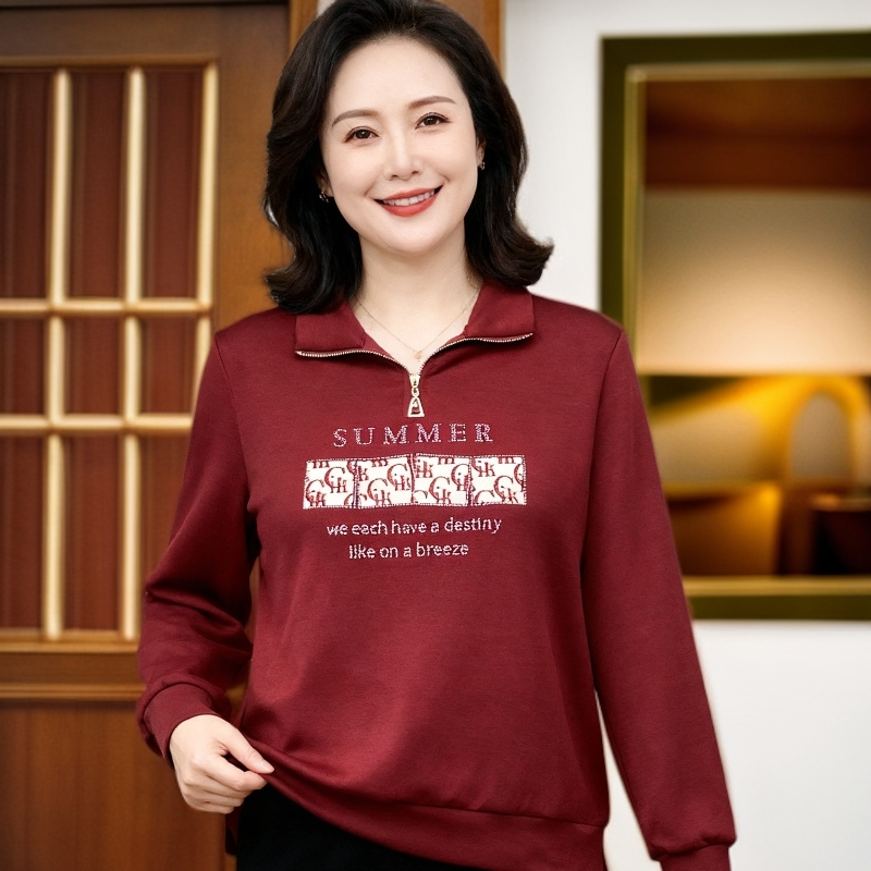秋款妈妈装酒红色针织面料透气拉链翻领年青百搭中老年女装长袖