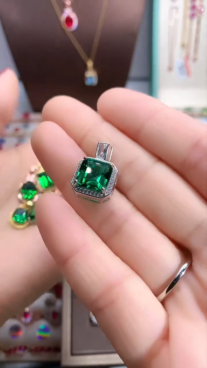 【闪购商品】透辉石吊坠银S925镶嵌银色10