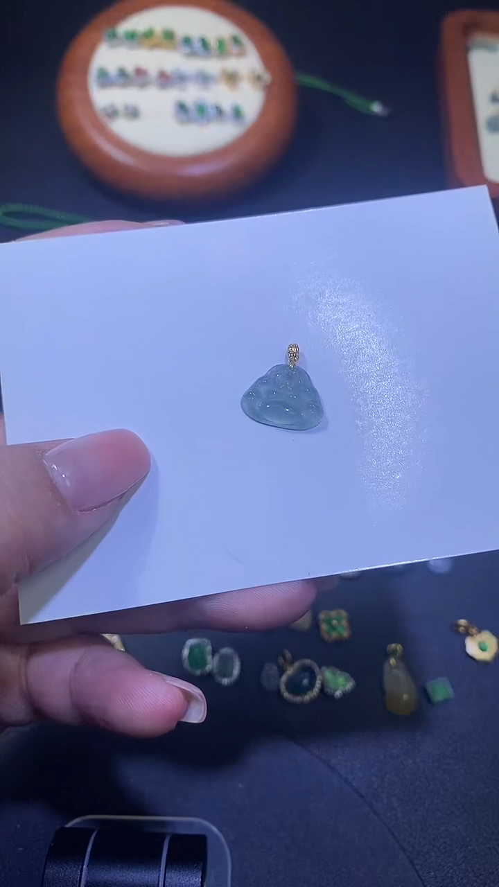 【闪购商品】翡翠吊坠(不含链)18K金镶嵌1