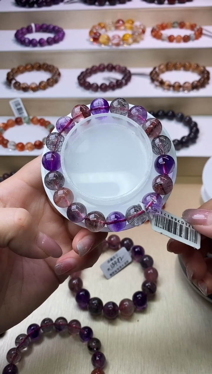 【闪购商品】水晶手链未镶嵌黑加仑超七11m+