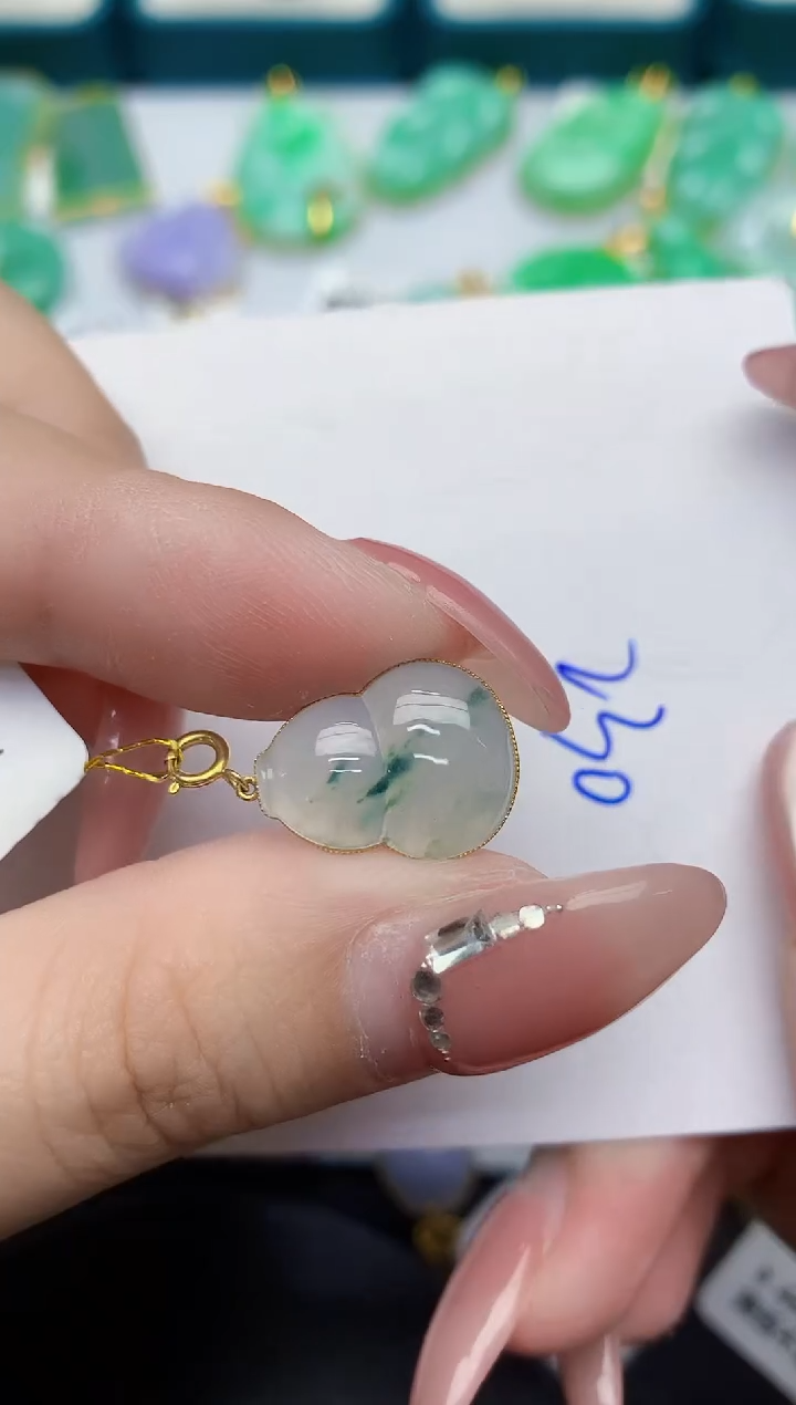 【闪购商品】翡翠颈饰18K金镶嵌000000000