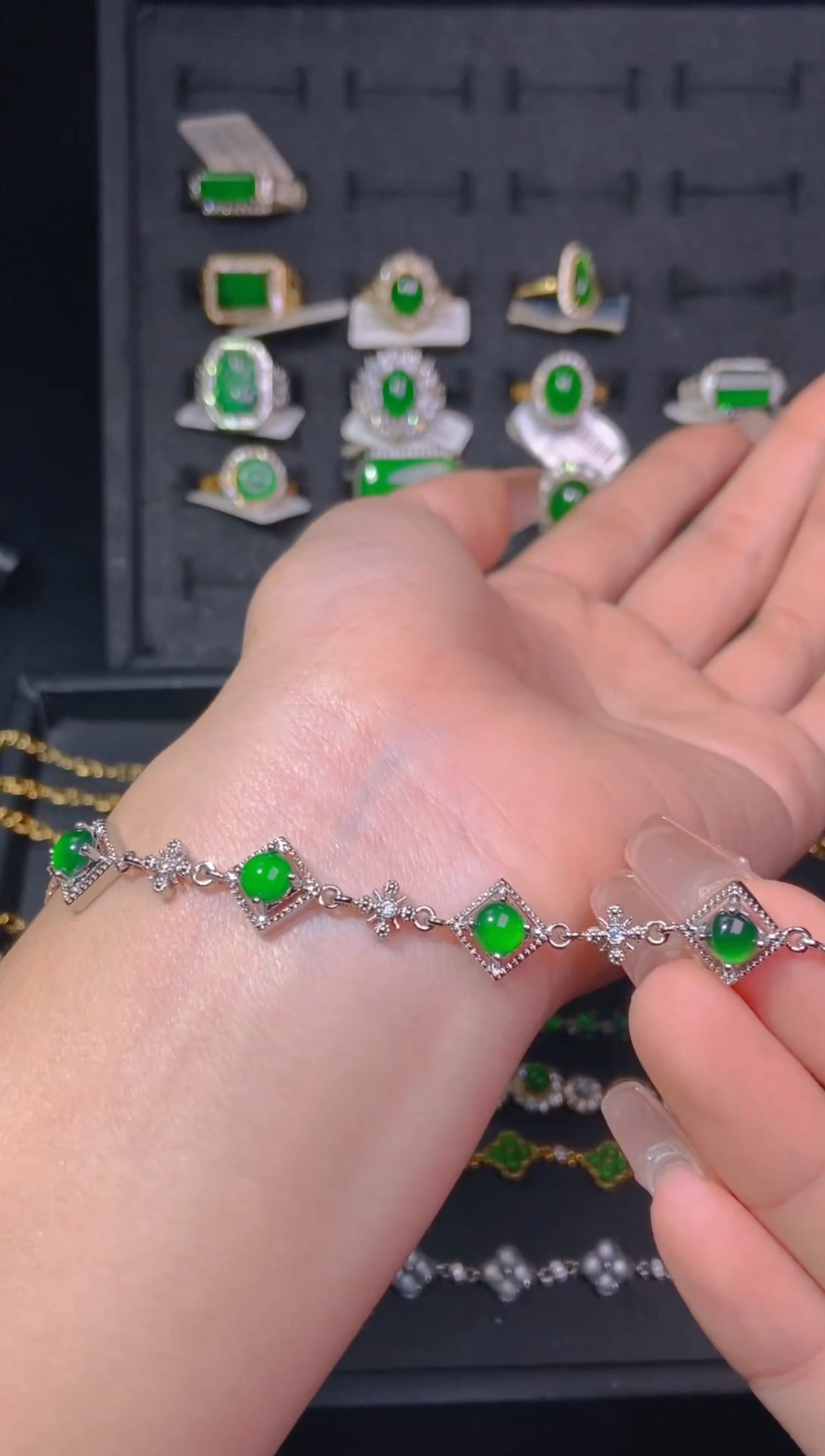 【闪购商品】翡翠手链未镶嵌天然翡翠A货128