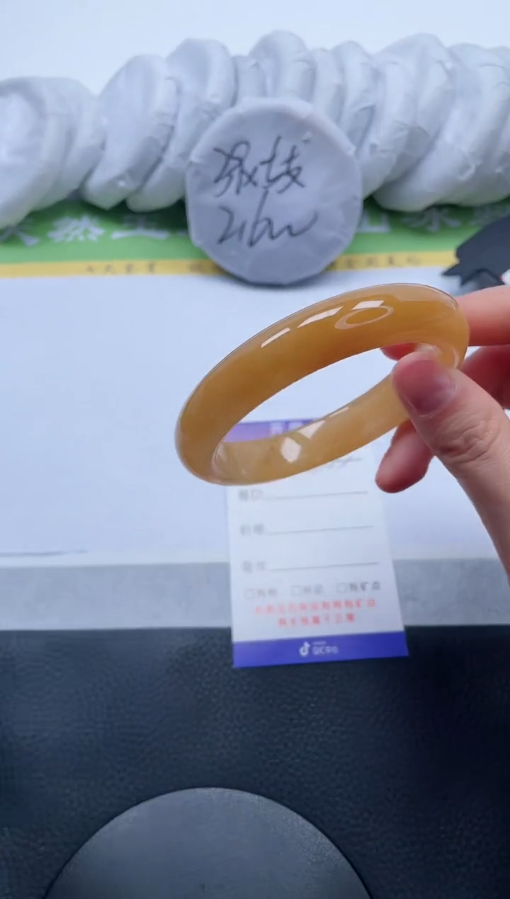 【闪购商品】石英质玉手镯未镶嵌A285-59+