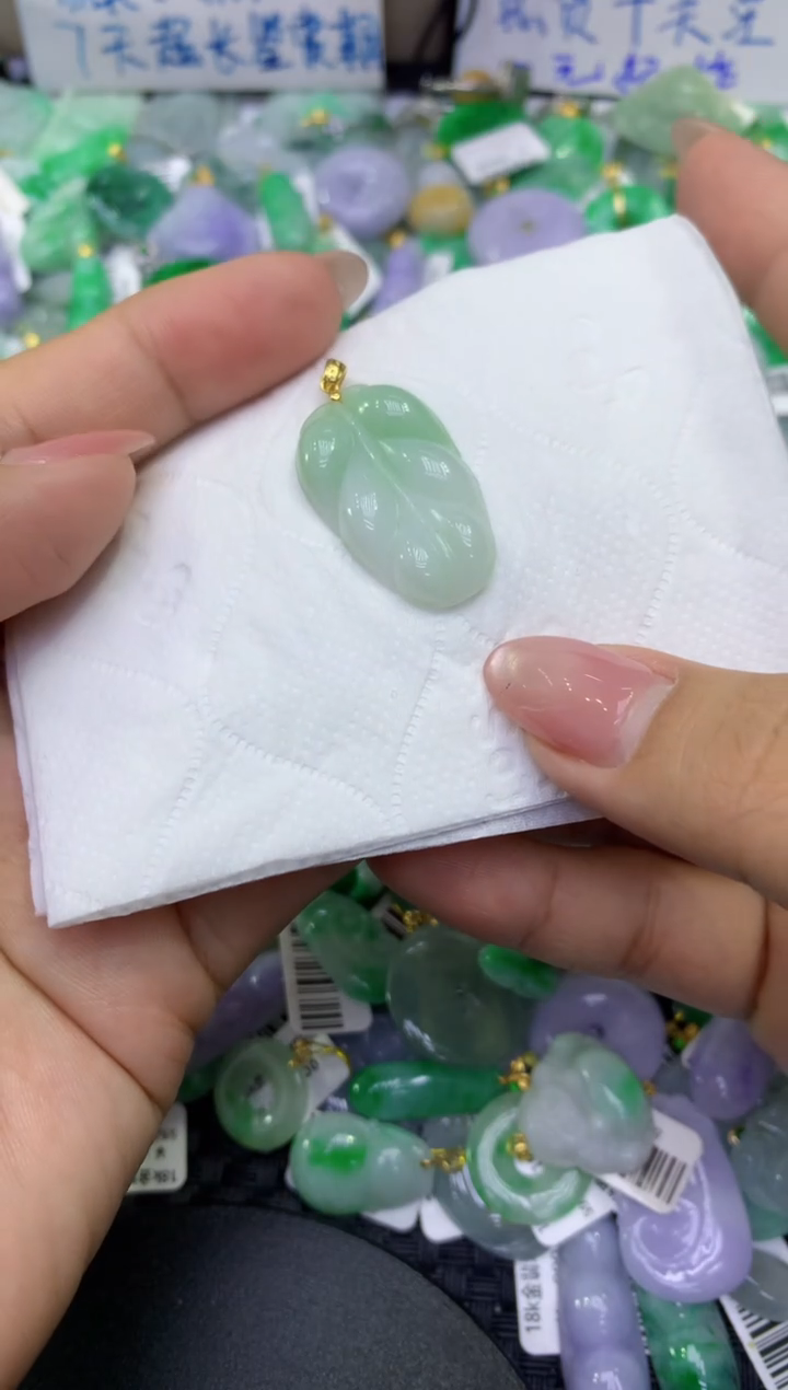 颈饰未镶嵌翡翠天然缅甸A货翡翠