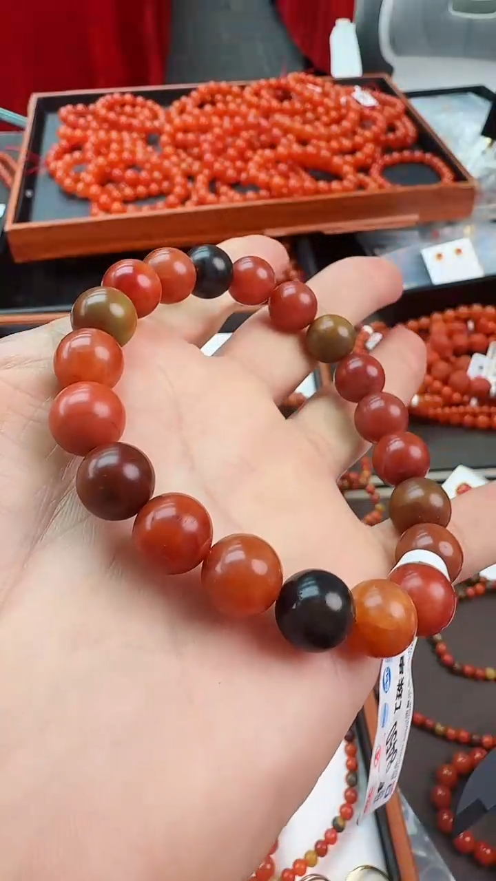 【闪购商品】南红玛瑙手串未镶嵌包浆10+
