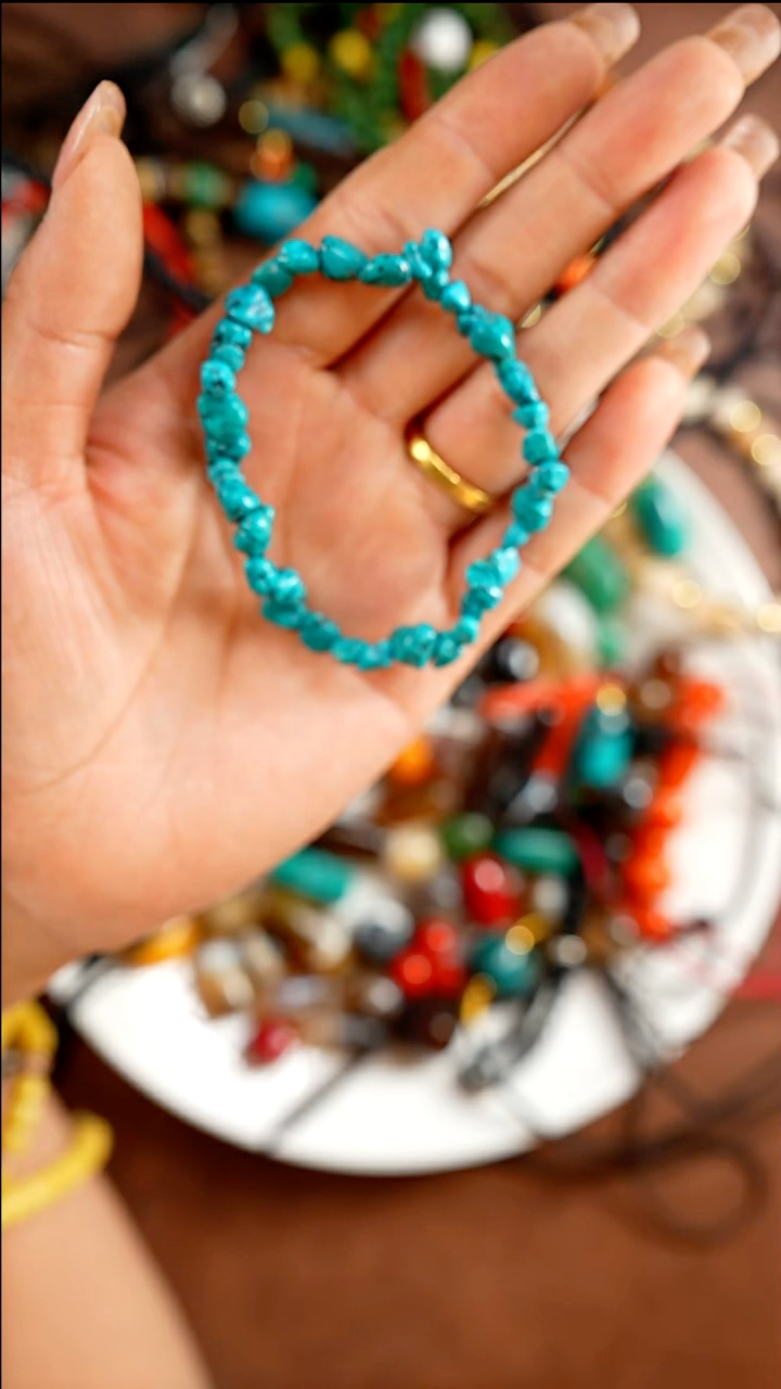 绿绿的手串真好看