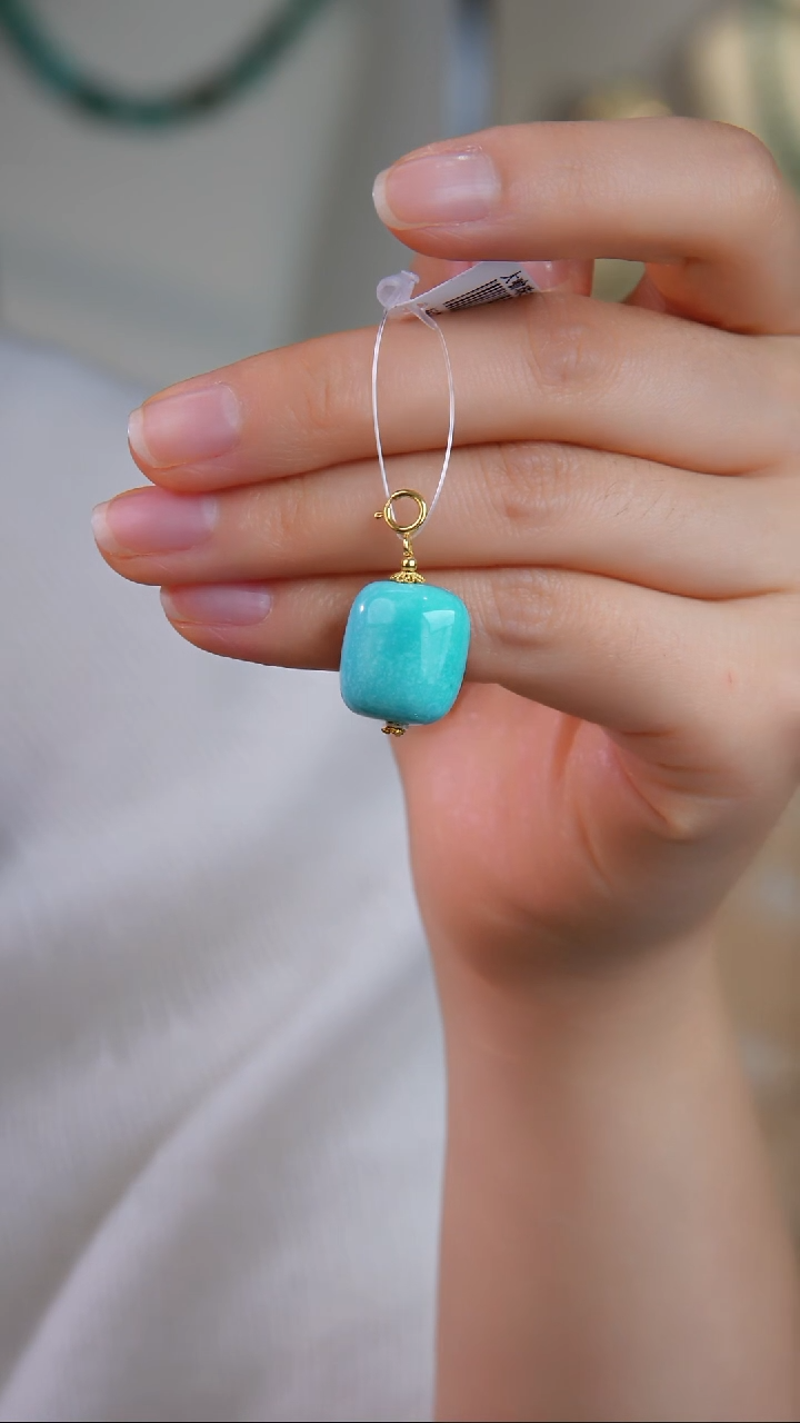 18K金镶嵌绿松石吊坠(不含链)多样性发货