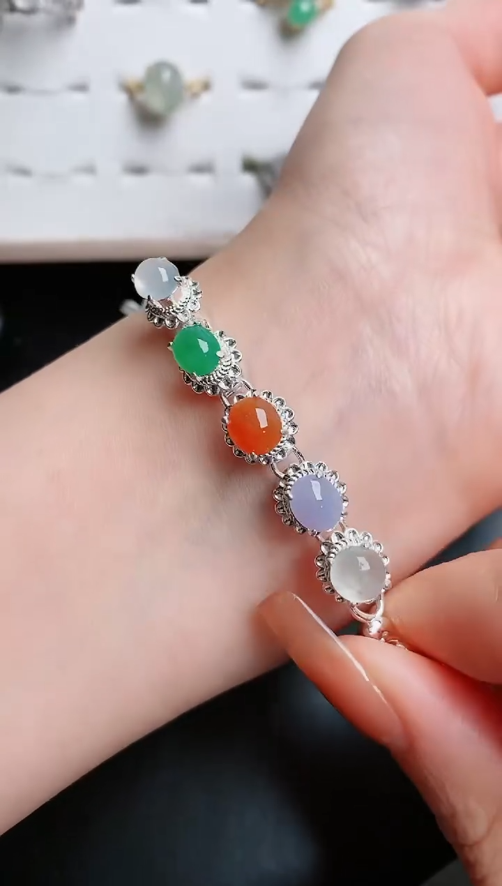 翡翠戒指未镶嵌............