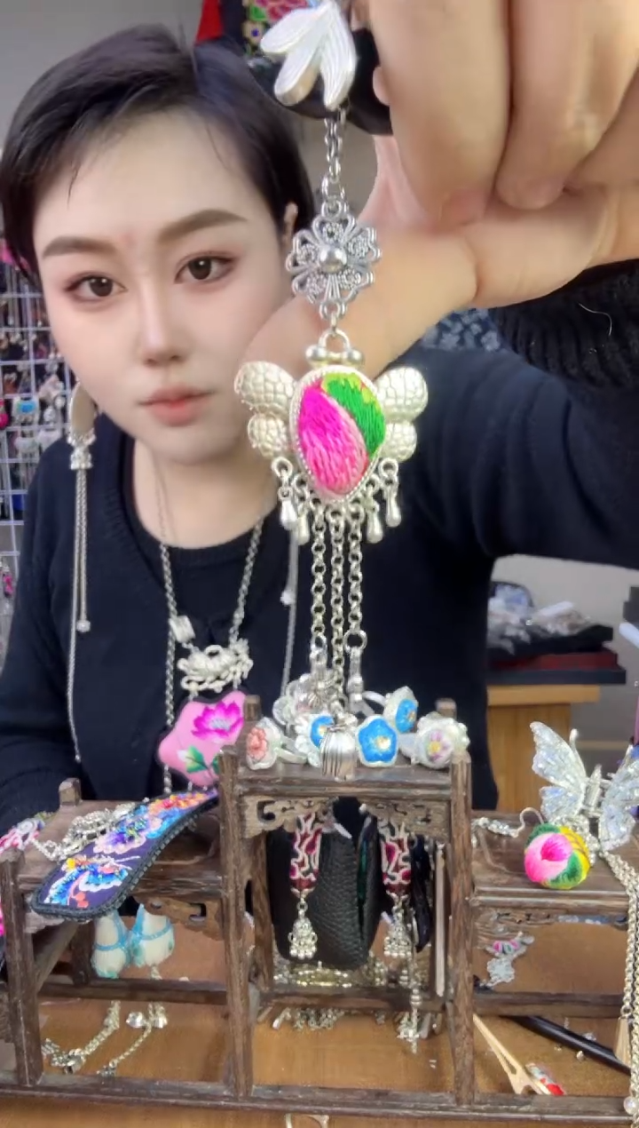 【闪购商品】刺绣纯手工苗绣非遗发簪