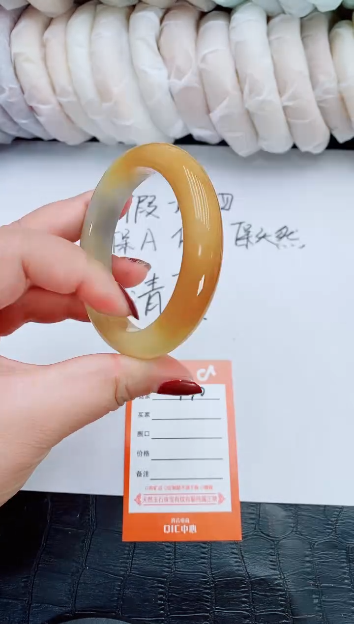 【闪购商品】石英质玉手镯未镶嵌T10-55-56