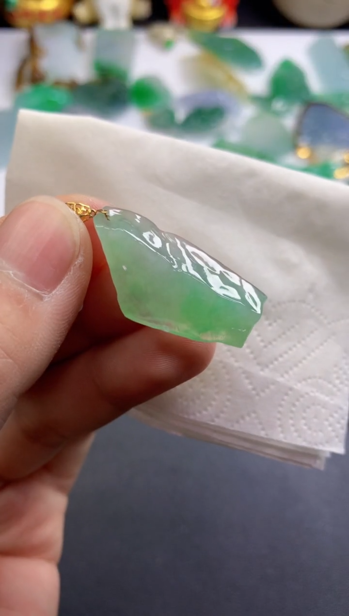 【闪购商品】翡翠吊坠(不含链)未镶嵌487