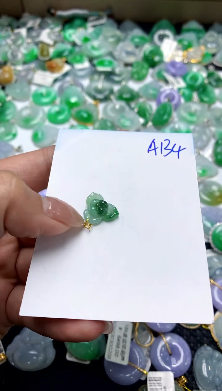 【闪购商品】翡翠颈饰18K金镶嵌1111111111111111