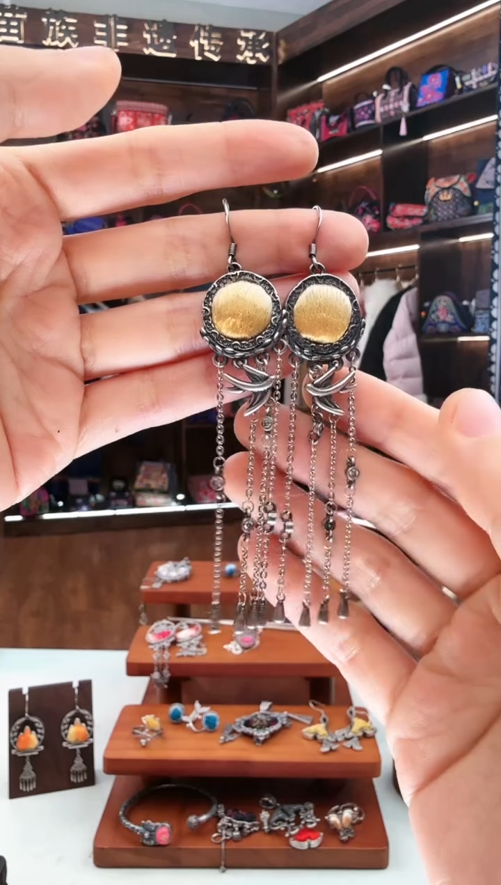 【闪购商品】织绣46蚩梦苗族古绣