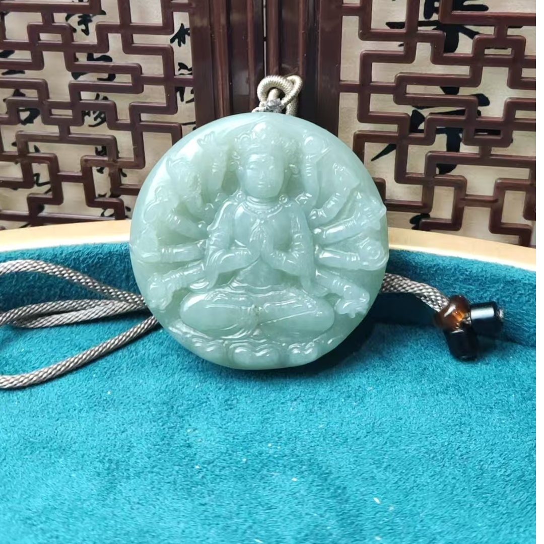 和田玉千手观音吊坠（鼠）