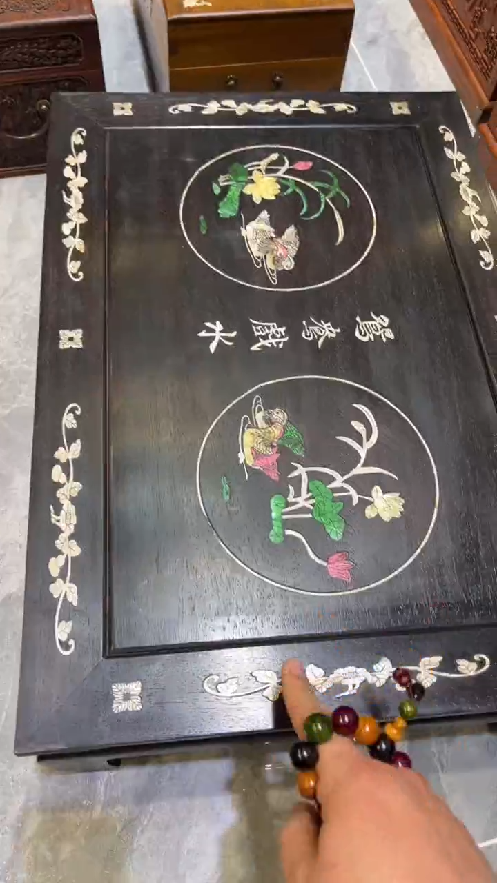木鸳鸯戏水螺钿炕桌