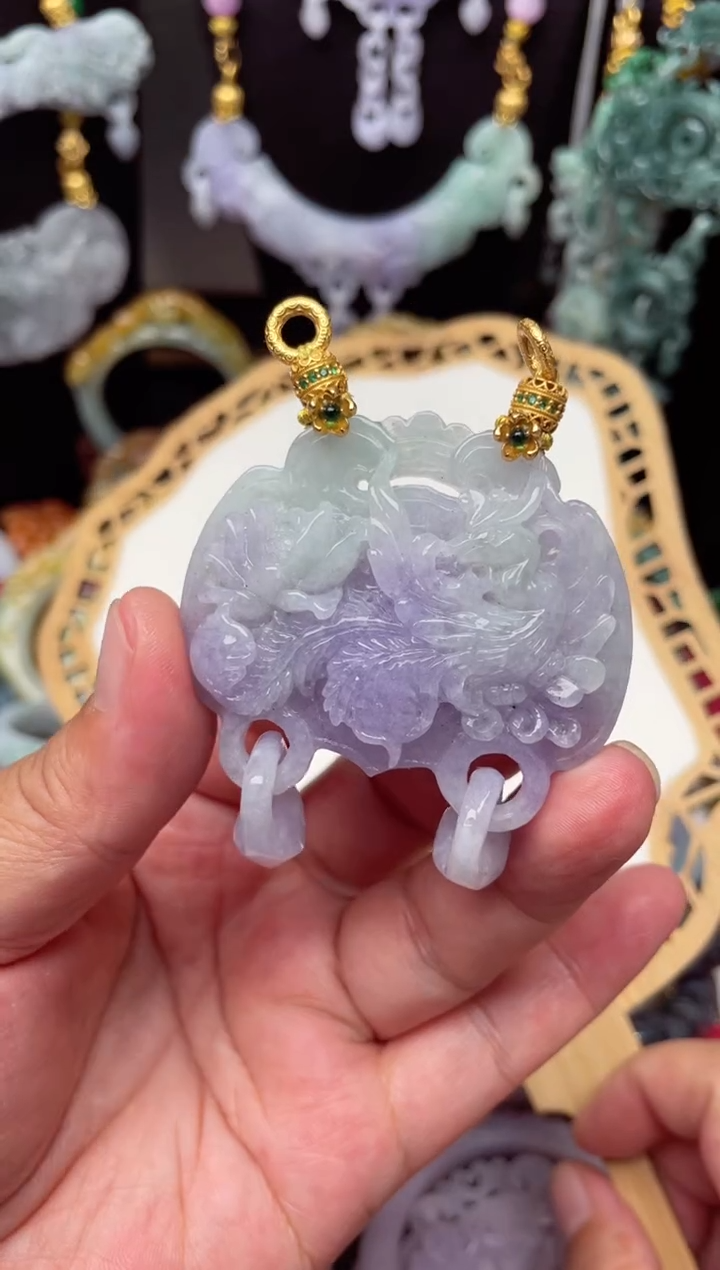 颈饰未镶嵌翡翠吊坠