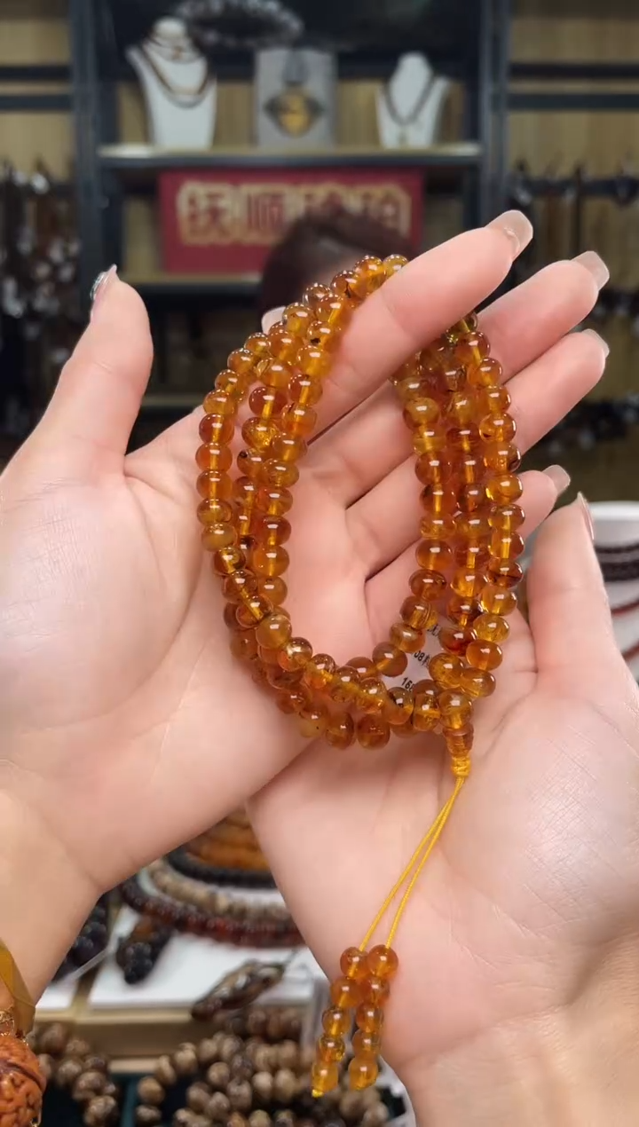 【闪购商品】琥珀裸石未镶嵌7+净水蜜108