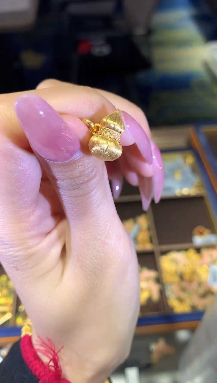 【闪购商品】18K金吊坠(不含链)南瓜葫芦吊坠a76