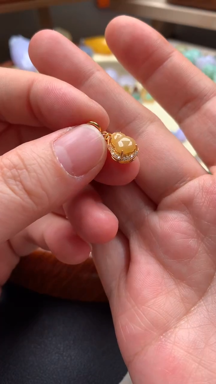 【闪购商品】翡翠颈饰银S925镶嵌翡翠葫芦