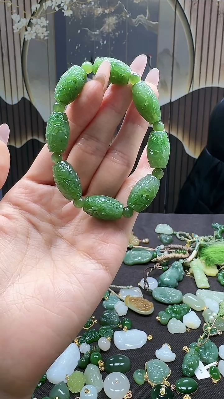 未镶嵌和田玉挂件1