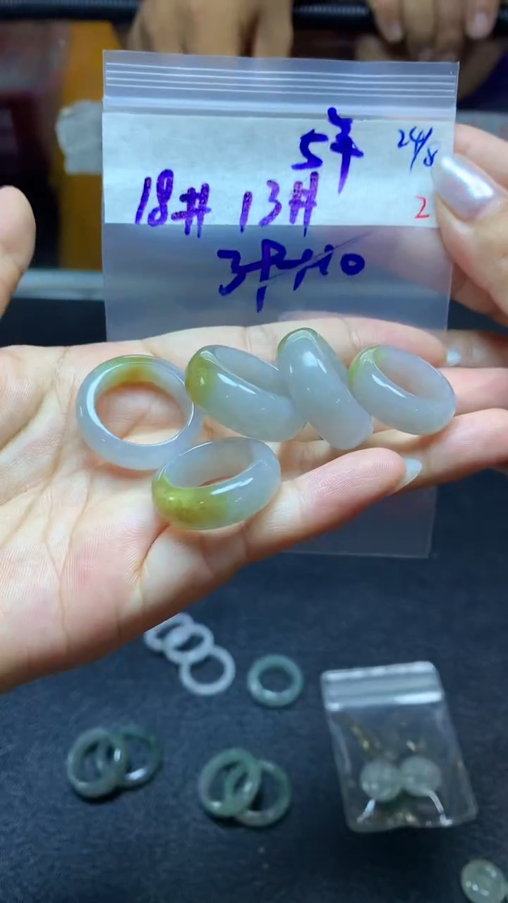 未镶嵌定制翡翠毛货需精细抛光拍一发一