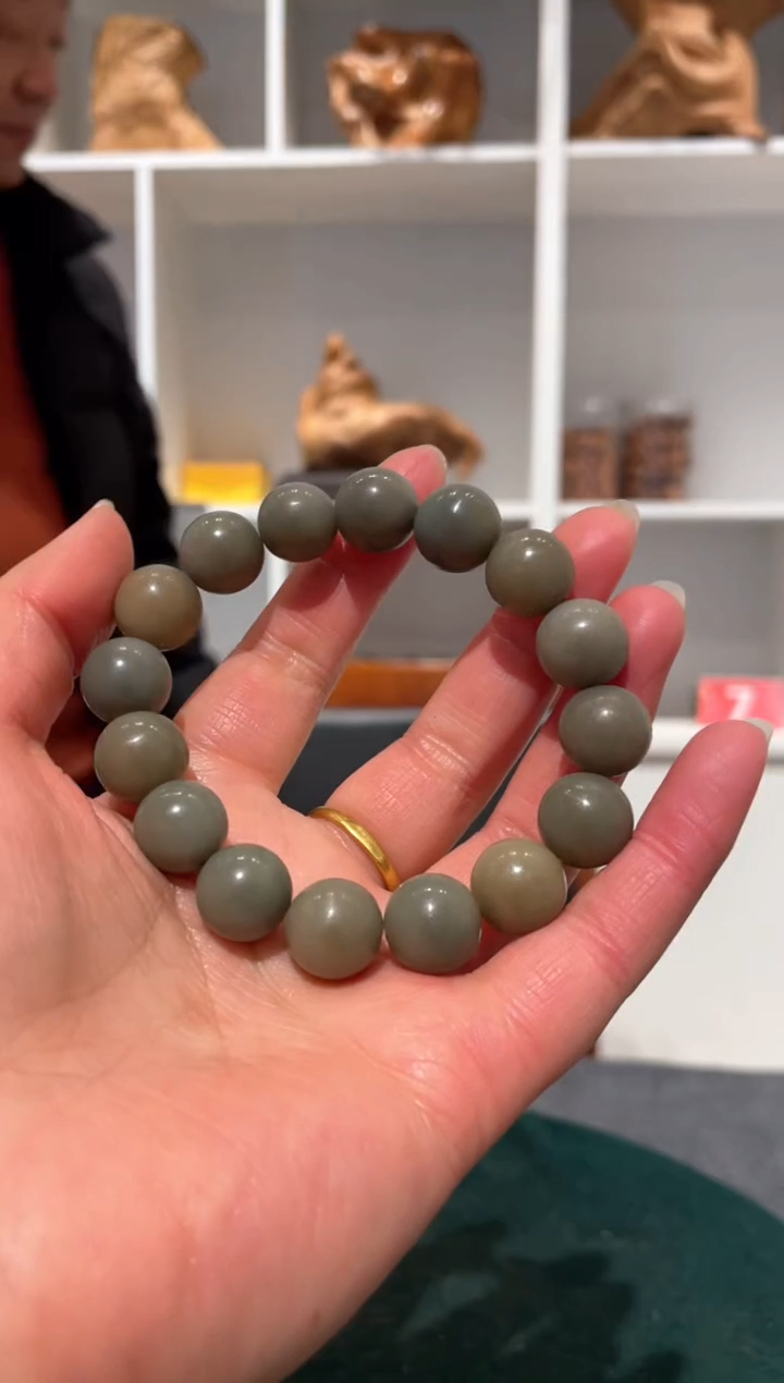 【闪购商品】柏木（崖柏）青提手串