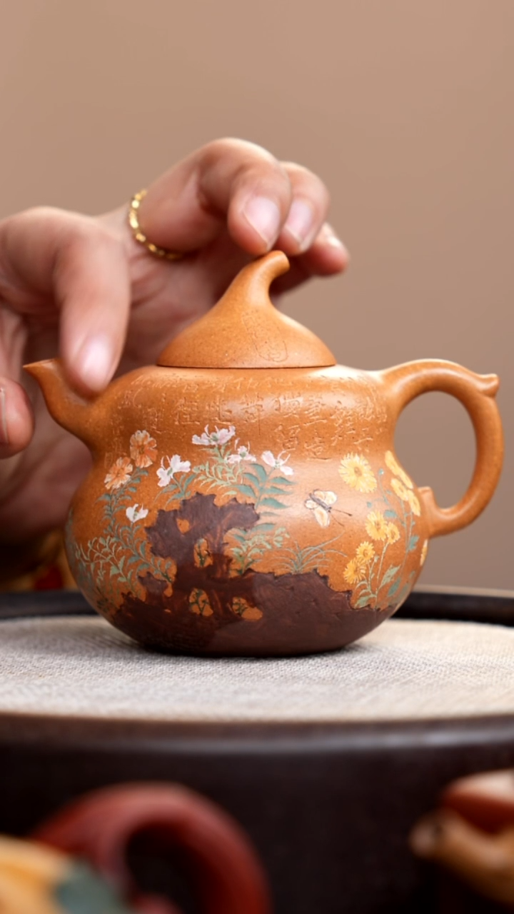 茶壶紫砂老段泥葫芦壶彩刻石花