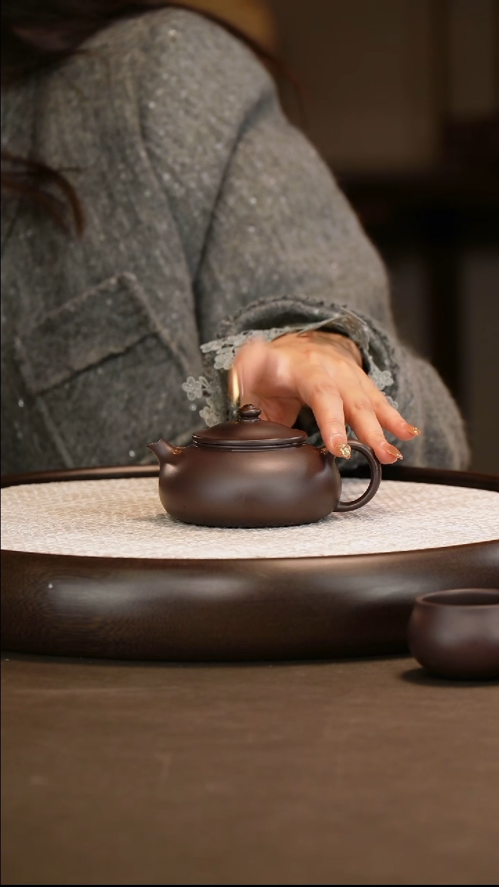 张彩萍 寒江 黑墩头 150c/杯