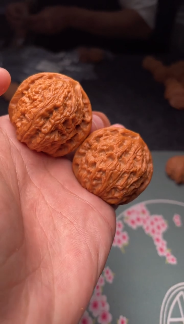 把件文玩核桃a304  水龙纹   39尺