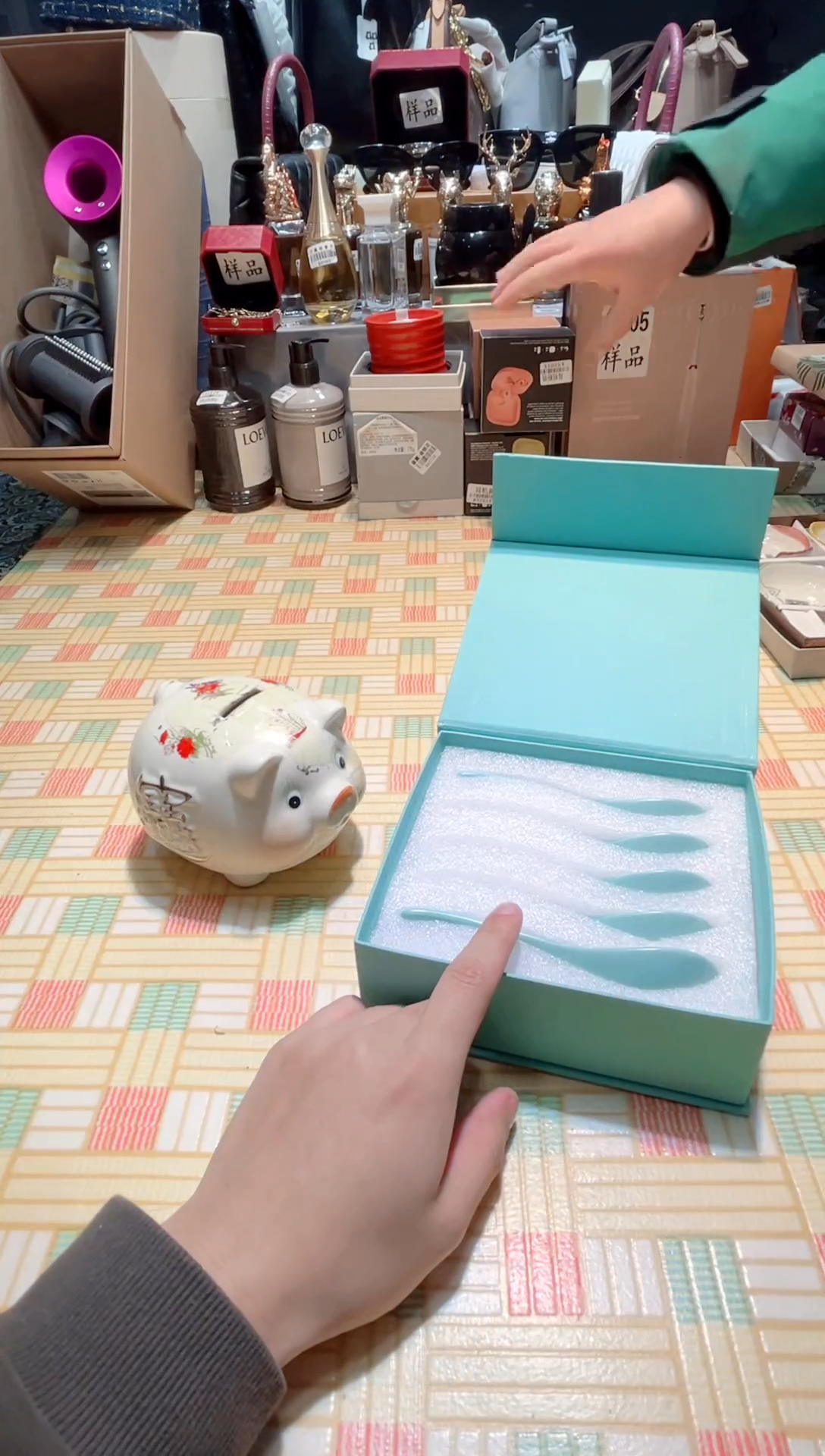 瓷片瓷器 库房到期 全部地板价@@1