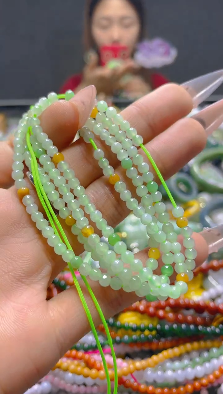 颈饰未镶嵌翡翠3MM