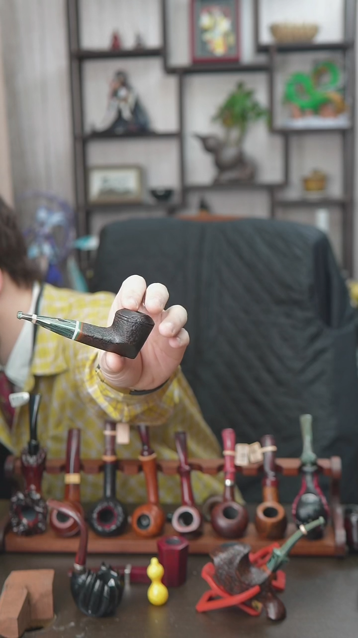 石楠木绿色坎嘴牛头