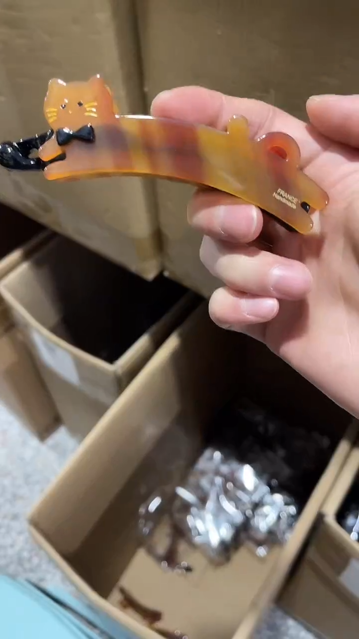 非金属醋酸焦糖色小猫扭扭夹