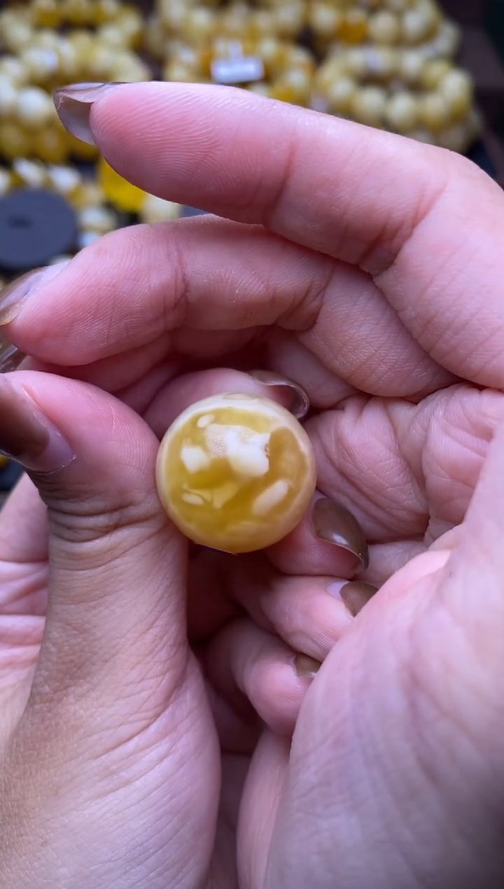 【闪购商品】琥珀裸石未镶嵌大小姐珠宝严选52