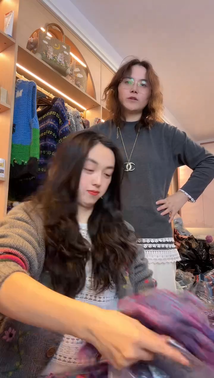 棉?***?美利奴紫色刺绣护耳帽B772