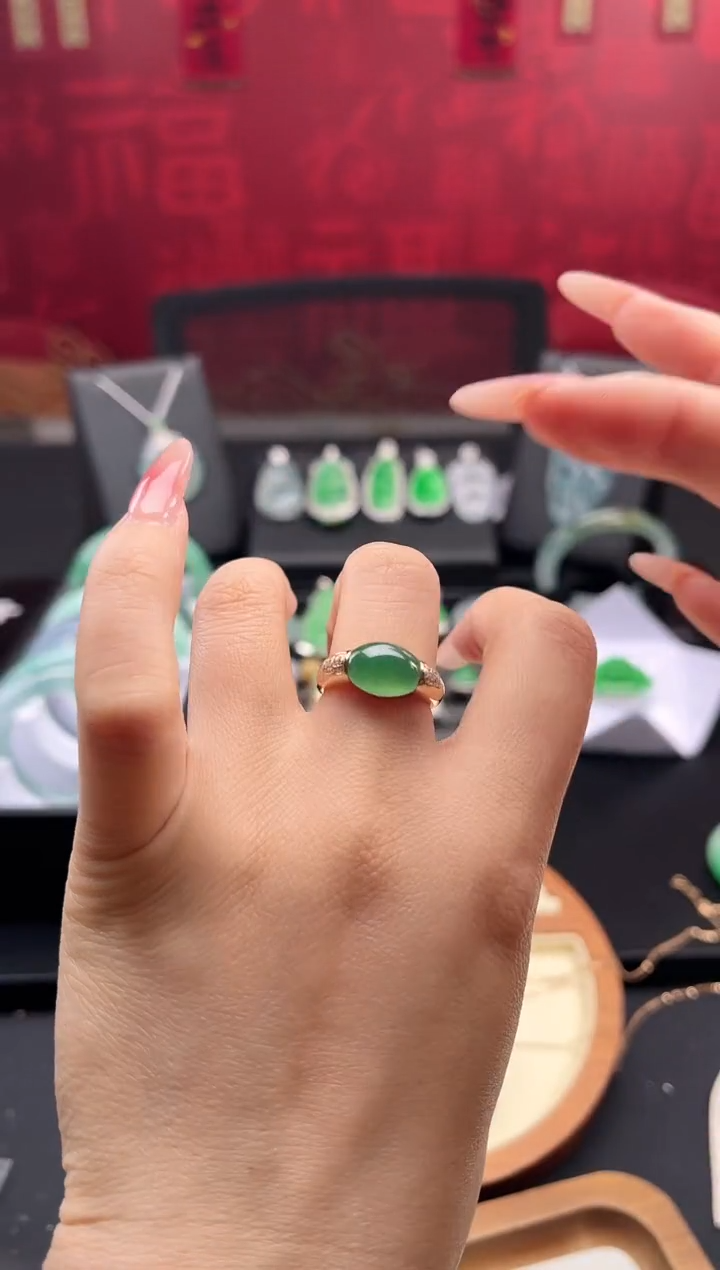 【闪购商品】翡翠戒指18K金镶嵌戒指