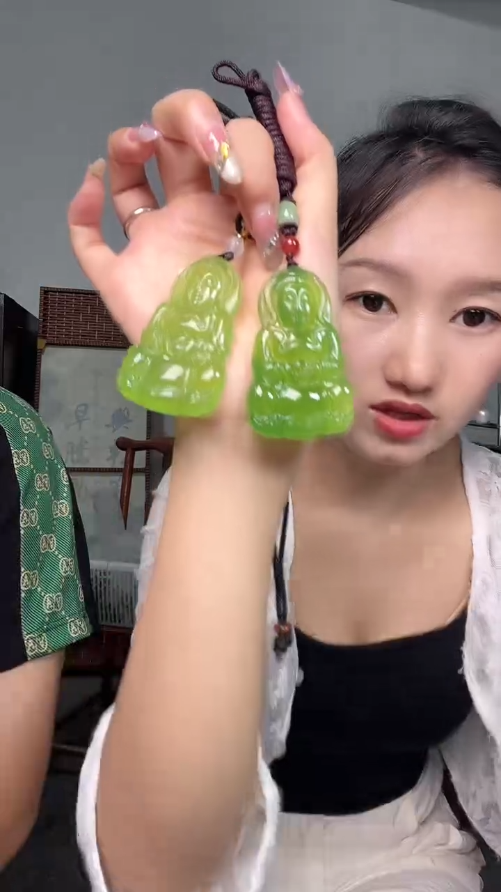 玛瑙/玉髓颈饰未镶嵌2310满绿观音带绳多样性发一个