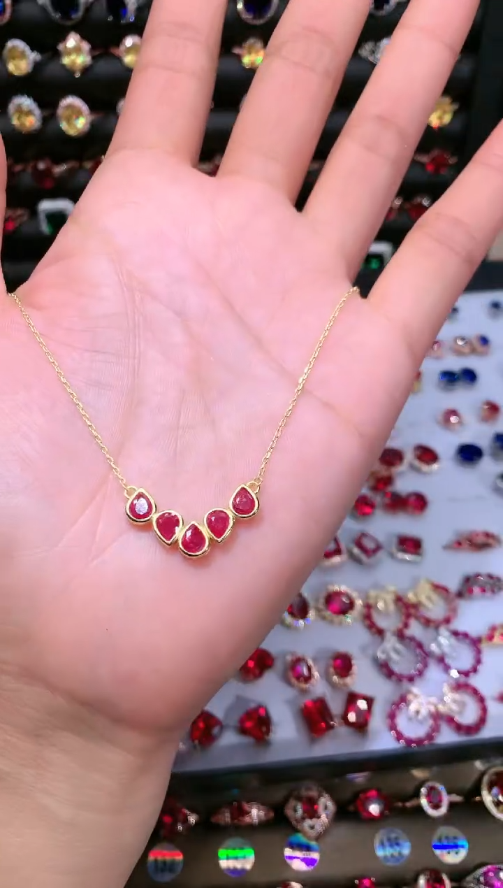 【闪购商品】红宝石吊坠(赠链)银S925镶嵌金