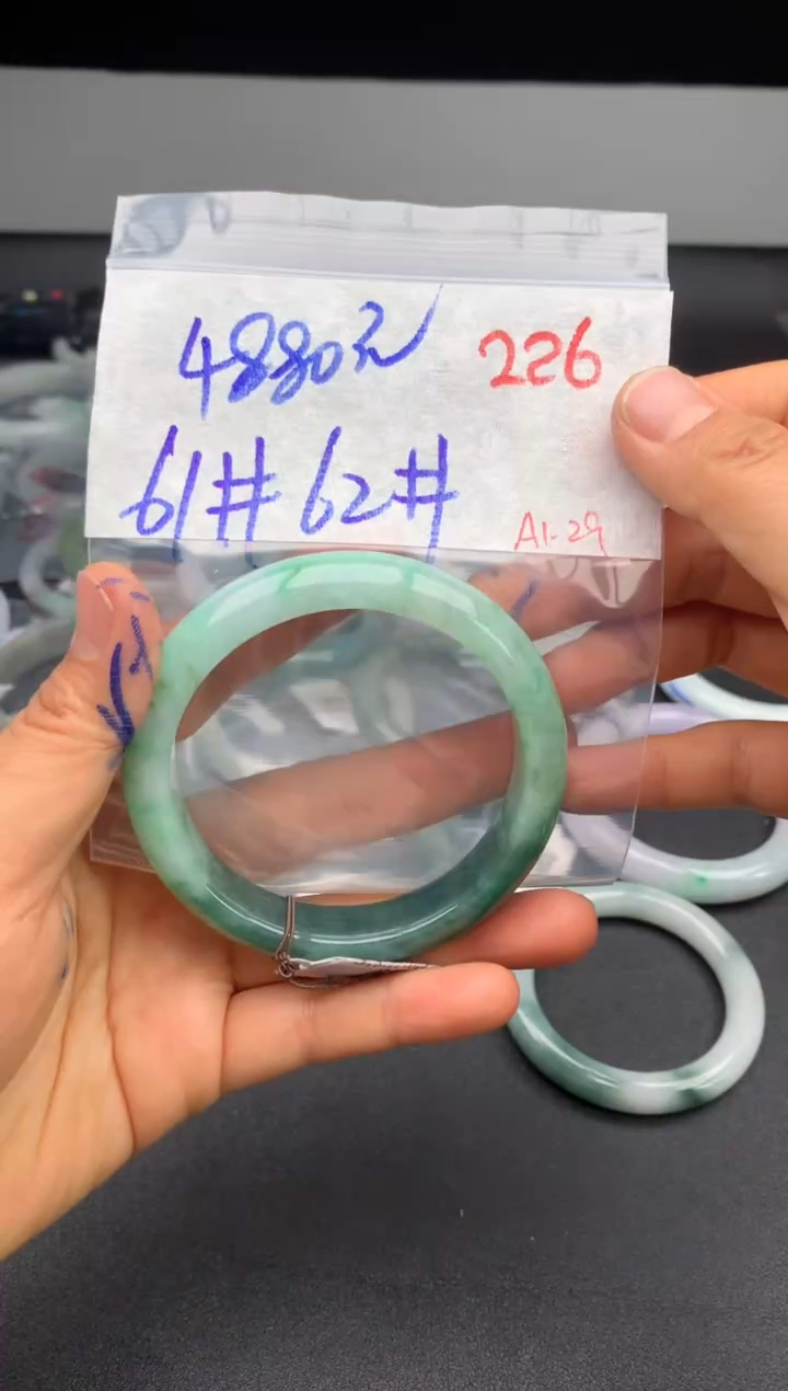 【闪购商品】定制翡翠未镶嵌毛货需精细抛光+多样性发货拍一发一