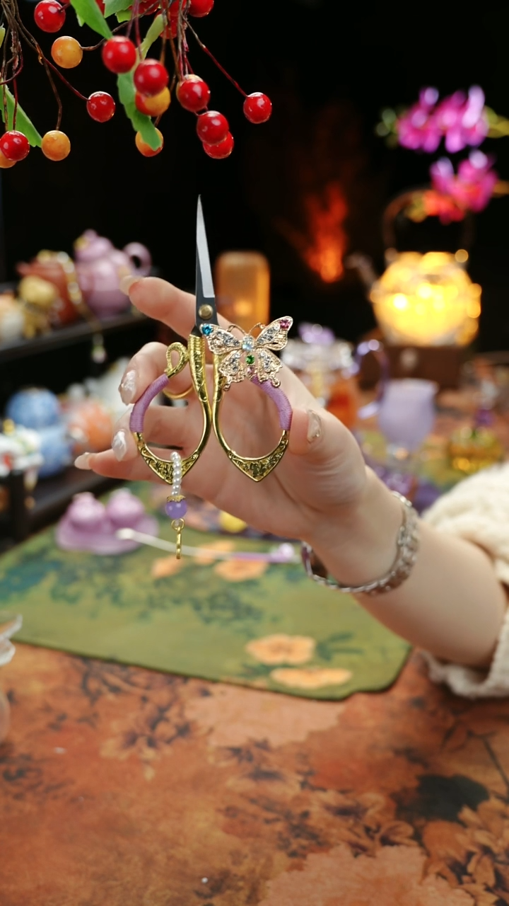 【闪购商品】紫色蝴蝶茶袋小剪刀