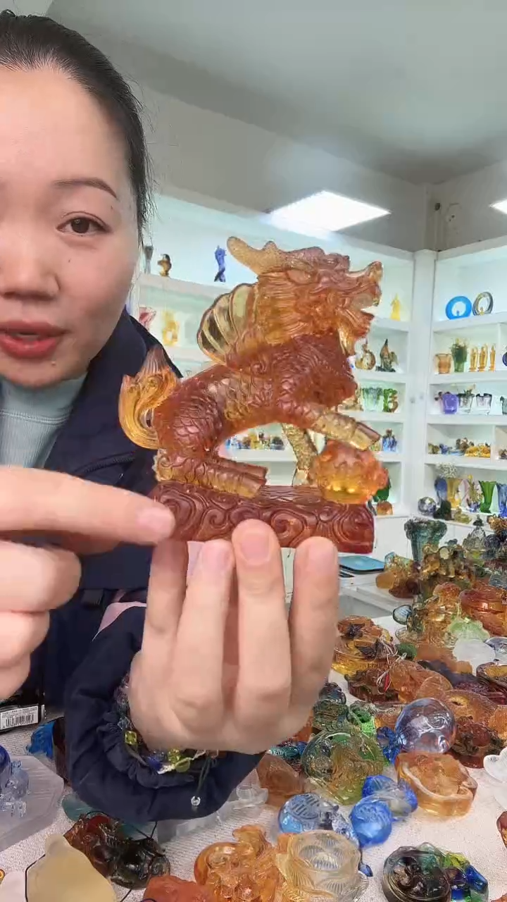 手工艺品琉璃麒麟
