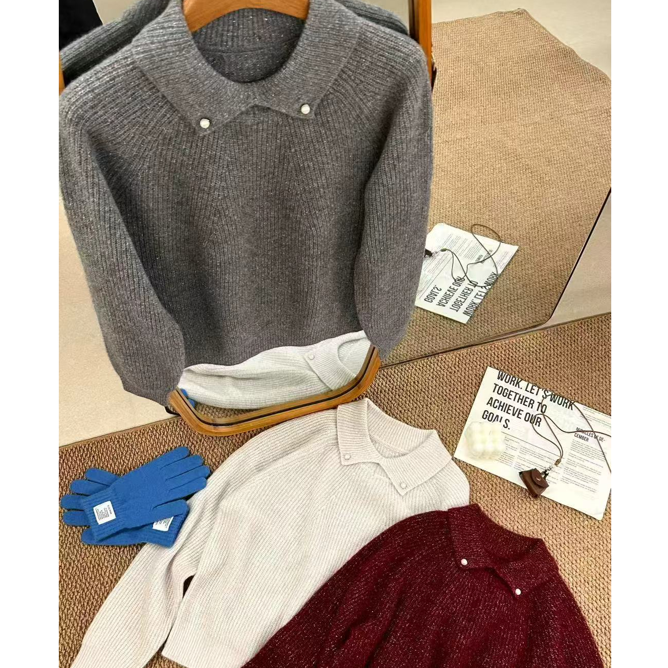 2025新款珍珠彩丝翻领百搭时尚显瘦设计感气质毛衣针织