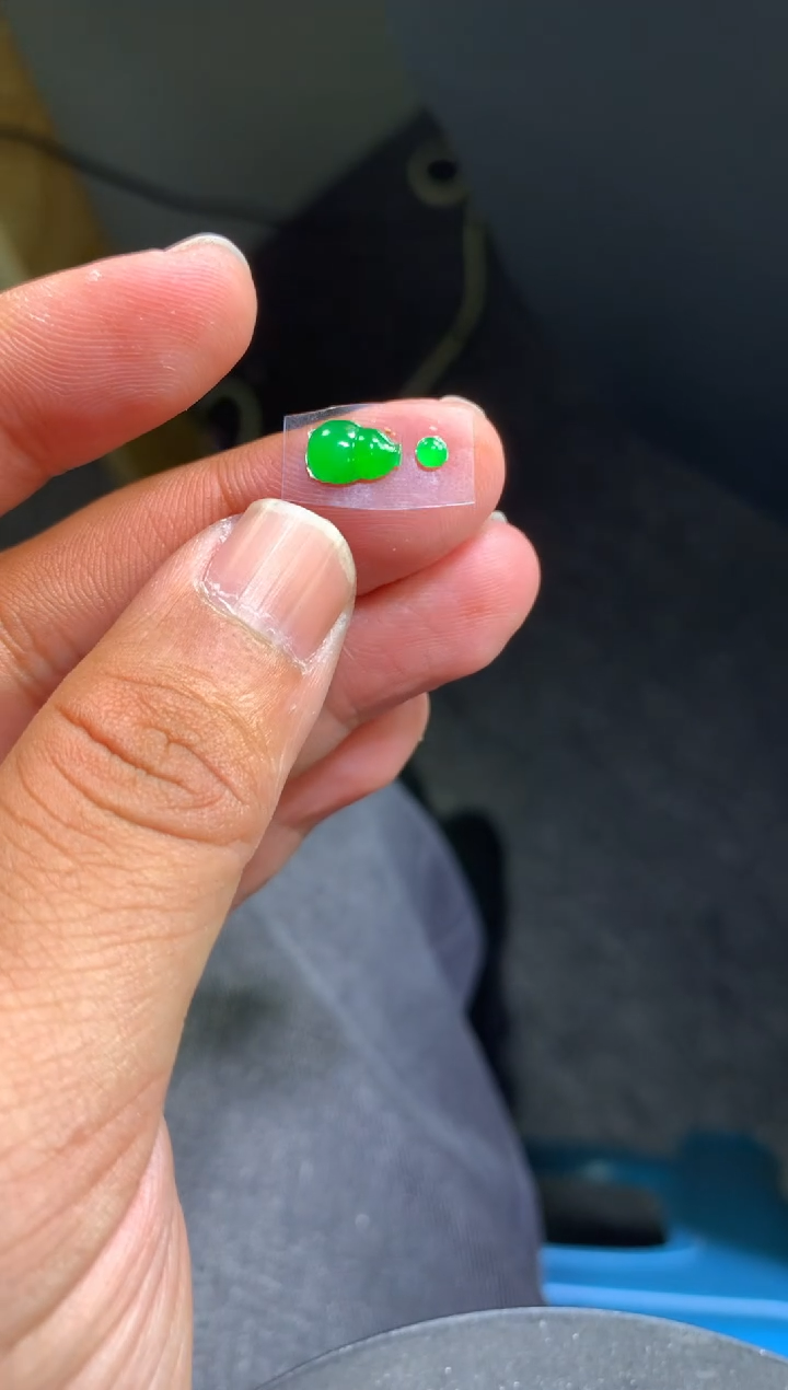 【闪购商品】翡翠颈饰未镶嵌葫芦