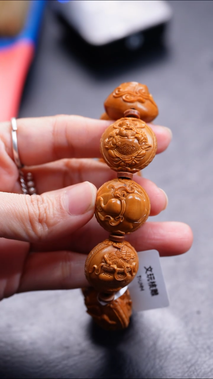 【闪购商品】橄榄核吊坠橄榄核