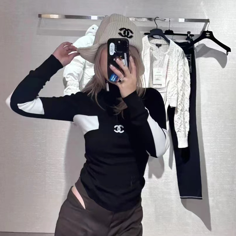 99新 Chanel/香奈儿 36码24N黑白拼色连帽针织上衣